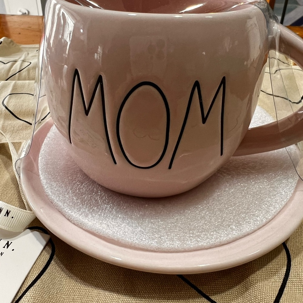 Rae Dunn Mug Tea Set with Tea Towel pink especially for Mom! - Picture 5 of 9